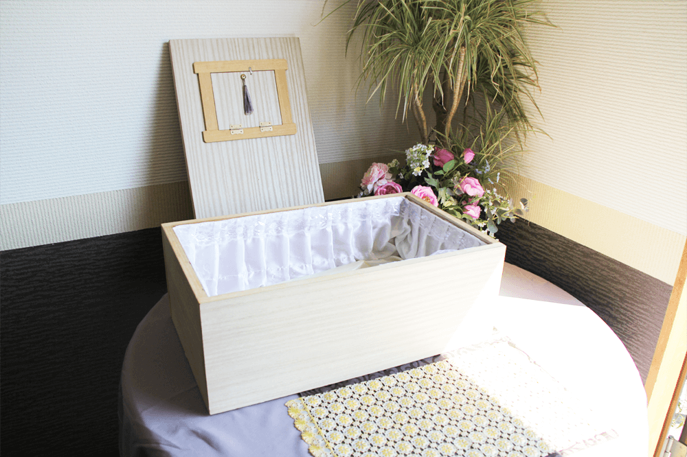 フラワーセレモニー個別火葬はオリジナル桐の棺で出棺